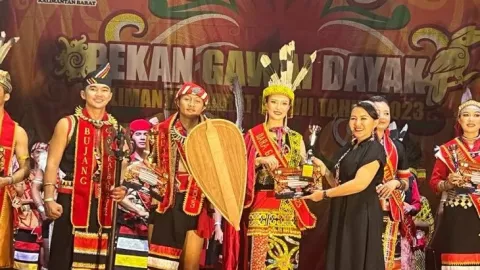 Generasi Muda Dayak Kalbar Diajak Jaga Kearifan Lokal - GenPI.co KALBAR