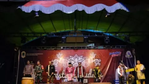 Lestarikan Budaya Leluhur, Pemkab Kapuas Hulu Gelar Festival - GenPI.co KALBAR