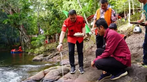 Wisata Batu Ancau di Perbatasan Siap Dipromosikan Pemkab Kapuas Hulu - GenPI.co KALBAR