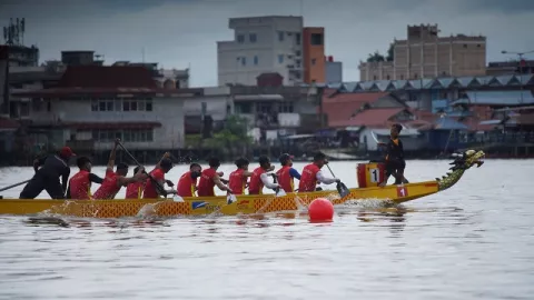 Perhelatan Lomba Perahu Naga Skala Internasional Didukung Disporapar Pontianak - GenPI.co KALBAR