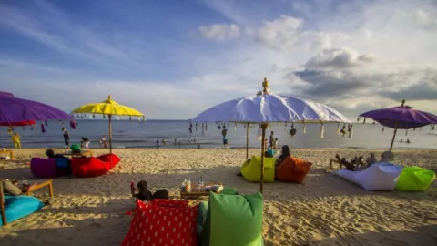 Pantai Melawai, Tempat Terbaik Menyaksikan Matahari Terbenam - GenPI.co KALTIM