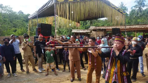 Mengenal Festival Panen Padi dan Nutuq Bahapm di Kaltim - GenPI.co KALTIM