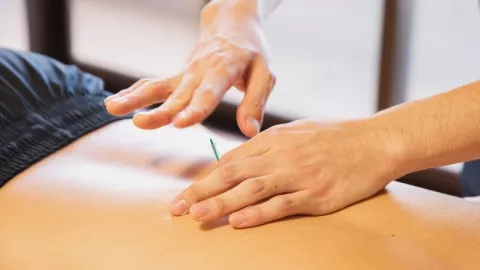 Manfaat Akupunktur, Bisa Sembuhkan Migrain - GenPI.co KALTIM