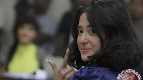 Dewi Perssik Sebut Uangnya Sering Diambil Angga Wijaya - GenPI.co KALTIM