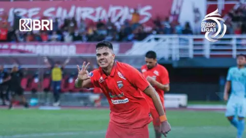 Borneo FC vs Madura United 3-0: Matheus Pato Memang Gila! - GenPI.co KALTIM