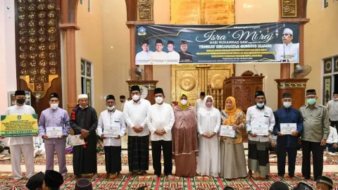 Pemrov Kepri Beri Hibah Masjid An Nur Bintan, Wow Jumlahnya! - GenPI.co KEPRI