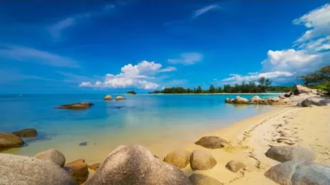 Pemilik Lahan di Pantai Trikora Diminta Bangun Usaha Pariwisata - GenPI.co KEPRI