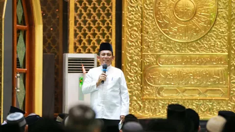 Gubernur Salat Iduladha di Tarempa, Serahkan Sapi dari Jokowi - GenPI.co KEPRI