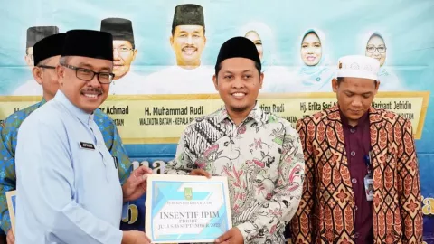 Insentif Guru TPQ hingga Imam Masjid Naik Tahun Depan - GenPI.co KEPRI