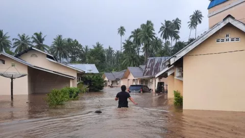 Banjir Natuna Parah, Pemprov Kepri Sulit Kirim Bantuan - GenPI.co KEPRI