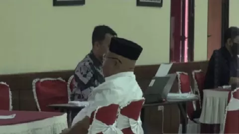 Syamsul Bahrum 3 Jam Diperiksa KPK di Batam - GenPI.co KEPRI