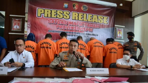 Polisi Bekuk Komplotan Mafia Tanah di Bintan, Aksinya Sejak 2013 - GenPI.co KEPRI
