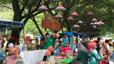 Ssstt...Pasar Siti Nurbaya Road Show ke Destinasi Wisata - GenPI.co