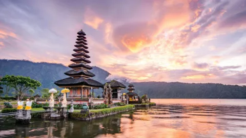 Bali welcomes tourists from Lombok and Gili Islands - GenPI.co