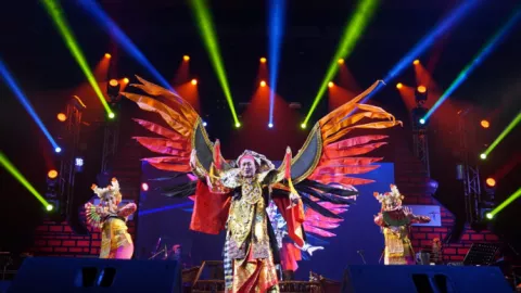 Gelar Malam Kebudayaan, Wonderful Indonesia Guncang Laos - GenPI.co