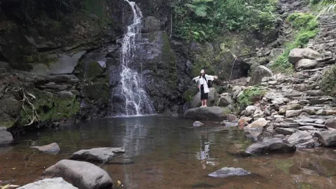 Menyepi Sebentar di Curug Cigamea - GenPI.co