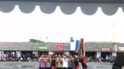 Festival Budaya Irau Malinau 2018 Bertabur Rekor MURI - GenPI.co