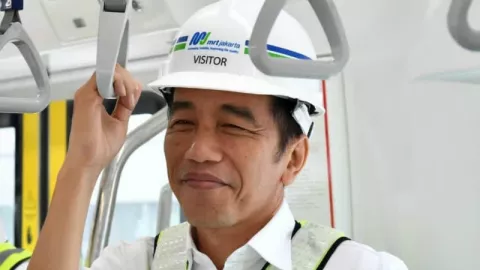Presiden Jokowi Pastikan MRT Beroperasi Maret 2019 - GenPI.co