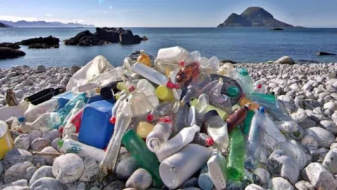 Cegah Sampah Plastik Menumpuk dengan 5 Tips Berikut Ini - GenPI.co