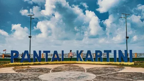 Pantai Kartini Jepara Targetkan 10.000 Pengunjung - GenPI.co