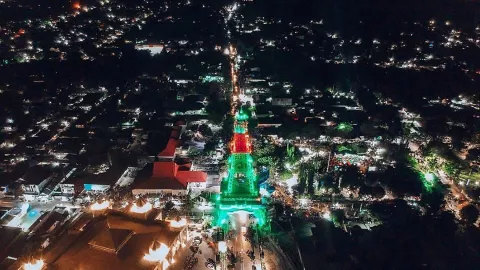 Menara Pakaya Bersiap Mandi Cahaya di Malam Pergantian Tahun - GenPI.co