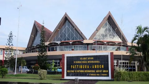 Arus Wisatawan Bandara Pattimura Ambon Naik 11,25 Persen - GenPI.co