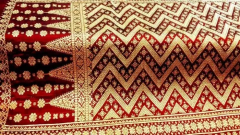 Wow, Songket Palembang Akan Dikenalkan di Ekuador - GenPI.co