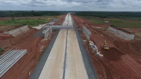 Wow! Tengok Pembangunan Tol Pekanbaru-Padang Sepanjang 244 KM - GenPI.co
