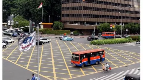 Pelesiran ke Kota Lain, Hati-Hati dengan Yellow Box Junction Ya - GenPI.co