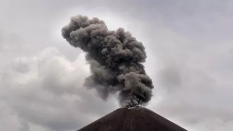 Dua Gunung Api Di Sulut Berstatus Siaga - GenPI.co