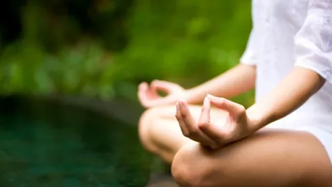 Rutin Lakukan Meditasi Ampuh Usir Depresi - GenPI.co
