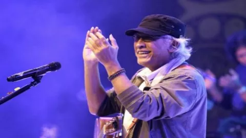 Wow, Album Baru Iwan Fals Dijual Rp 500 Ribu - GenPI.co