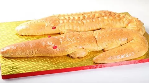 Mengenal Kisah Roti Buaya Tradisi Adat Betawi - GenPI.co