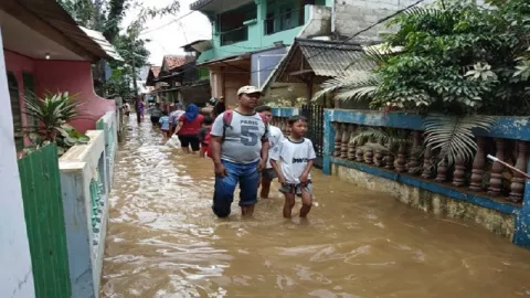 Banjir di Cililitan Mulai Surut - GenPI.co