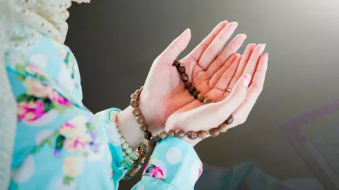 Lengkap, Ini Niat Sholat Subuh dan Ibadah Lain di Ramadhan 2019 - GenPI.co