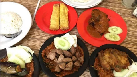 Ini Rekomendasi 10 Kuliner Maknyus di Surabaya - GenPI.co