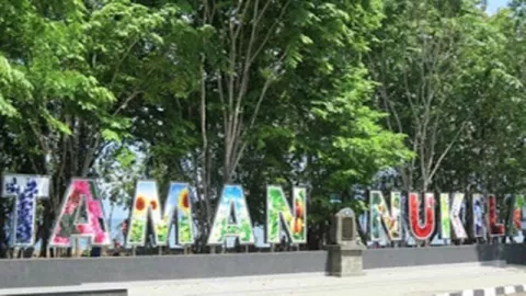 Taman Nukila Tempat Favorit Ngabuburit di Ternate - GenPI.co