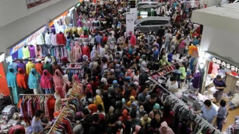 Kiat Belanja Busana Lebaran di Tanah Abang, No. 2 Wajib Dilakukan - GenPI.co