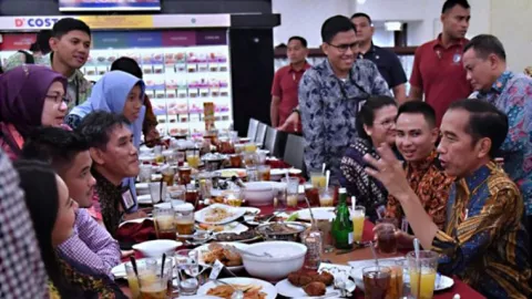 4 Tips Gak Gampang Sakit Ala Jokowi - GenPI.co