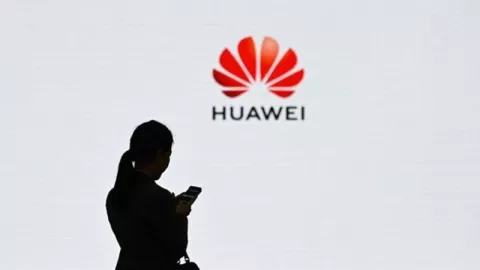Dilarang Pakai Android, Huawei Janjikan Ini ke Pengguna - GenPI.co