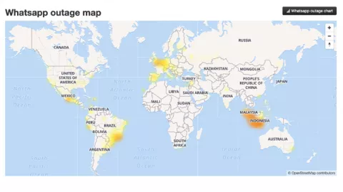 Whatsapp dan Instagram Down - GenPI.co