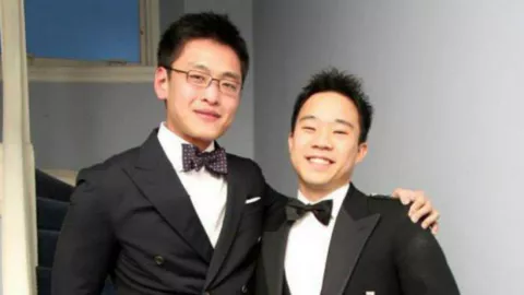 Cucu Pendiri Singapura Nikahi Pasangan Gay-nya - GenPI.co