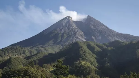 BPBD Sleman Buat Aplikasi pemantau Gunung Merapi - GenPI.co