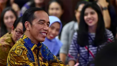 Jokowi: Mungkin Nanti ada Menteri Usia 20 Tahun, Nggak Usah Kaget - GenPI.co