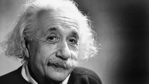 Ini 13 Kutipan Asli Albert Einstein - GenPI.co