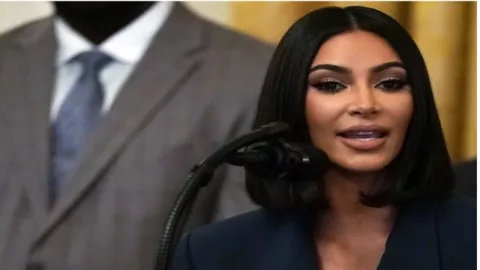 Serius jadi Aktivis, Kim Kardashian ke White House Bela Eks-Napi - GenPI.co