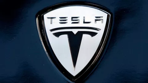 Tesla Berencana Bangun Kendaraan Amfibi - GenPI.co
