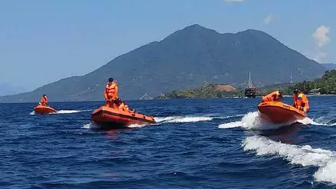 Perahu Motor Tenggelam di Alor, 2 Orang Meninggal - GenPI.co