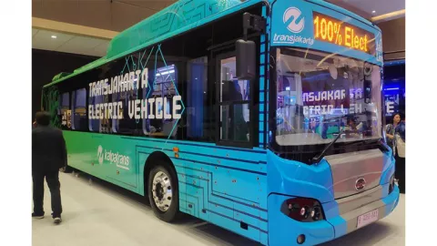 Kapan Bus Listrik Transjakarta Mulai Beroperasi? - GenPI.co