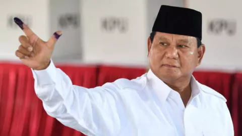 Jelang Hasil Sidang MK, Prabowo Unggah Foto Misterius di IG - GenPI.co